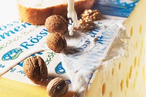 Przepis na pikantne pieczone bułeczki z serem Emmentaler z Rösslerhof